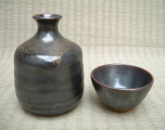 上野焼酒器の画像